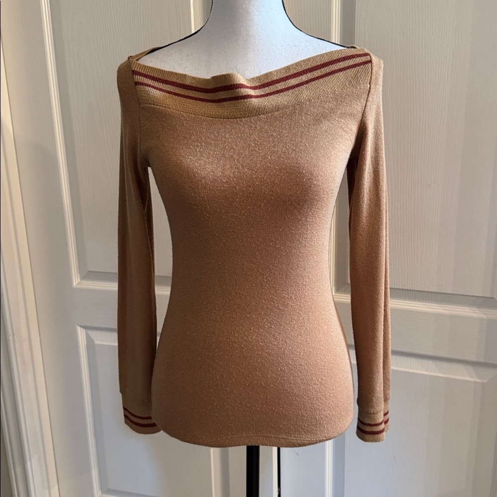 JUNIORS - Tan Long Sleeve - Size Medium